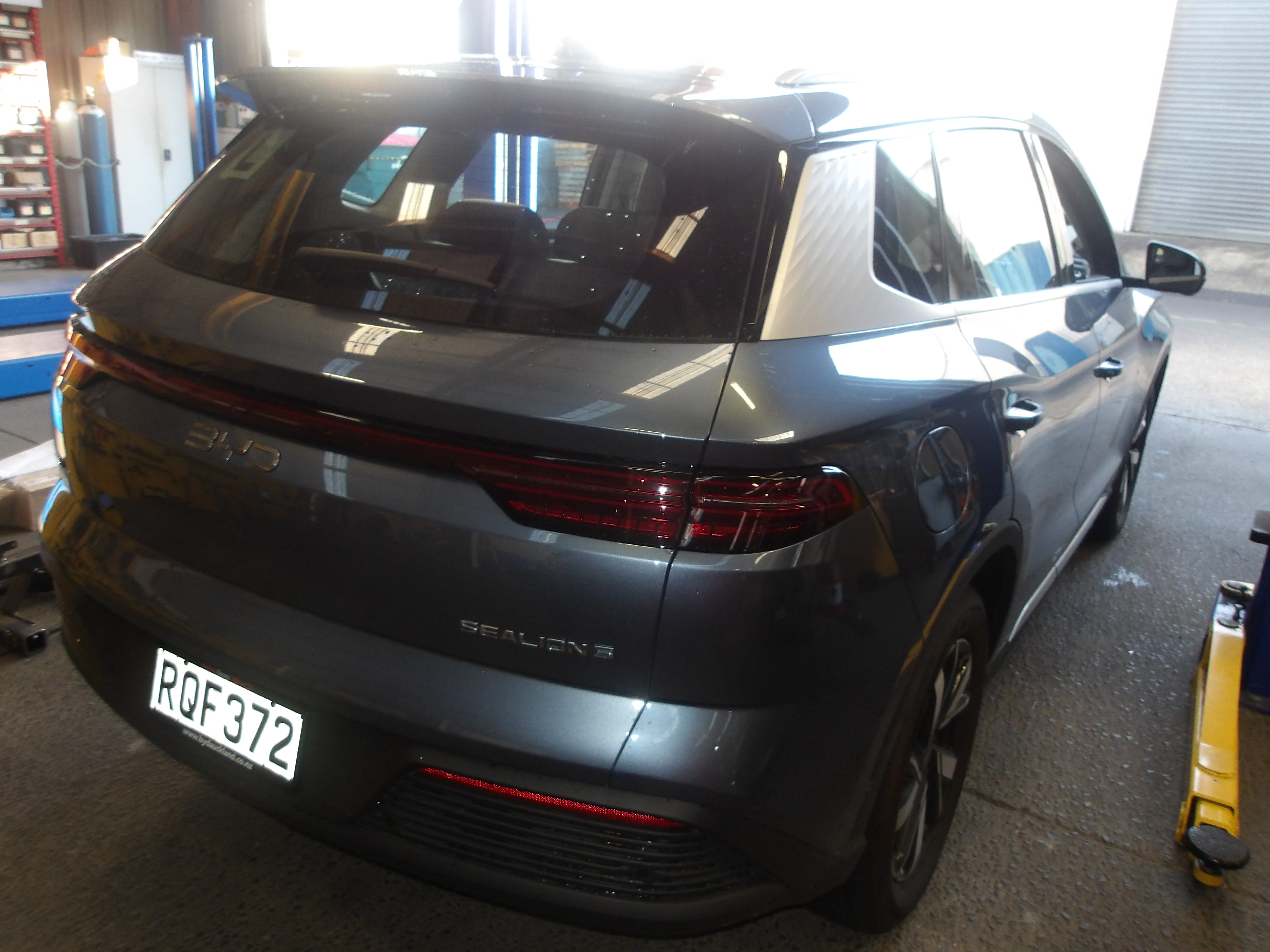 BYD SEALION 5 STATIONWAGON 2025-CURRENT